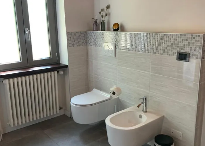 La Lanterna Oda ve Kahvaltı Verbania