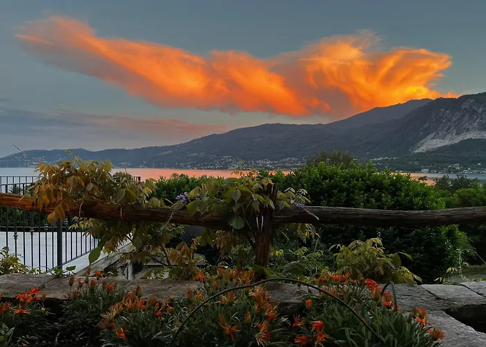 La Lanterna Oda ve Kahvaltı Verbania