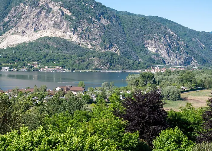 La Lanterna Oda ve Kahvaltı Verbania